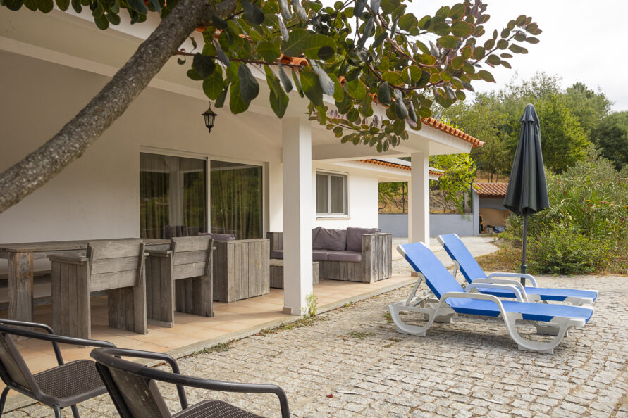 Beutiful holiday home Casa Oliveirinha on Quinta do Retiro central Portugal